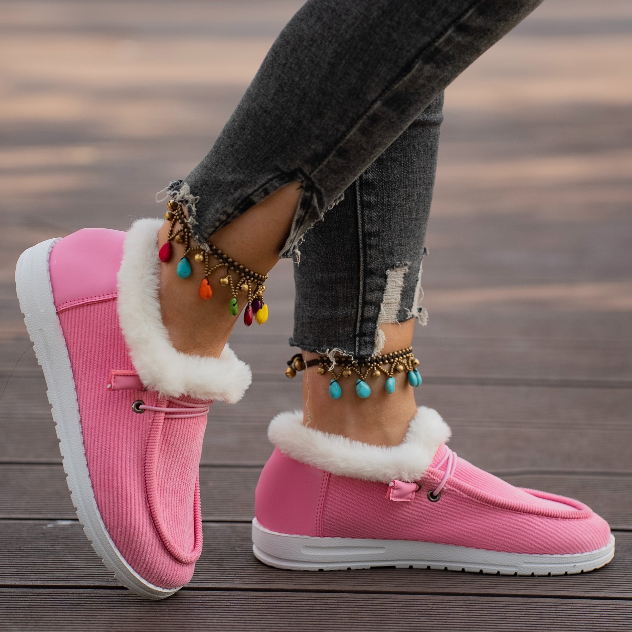 womens plush lined sneakers round toe slip on low top flat shoes winter warm outdoor shoes details 3