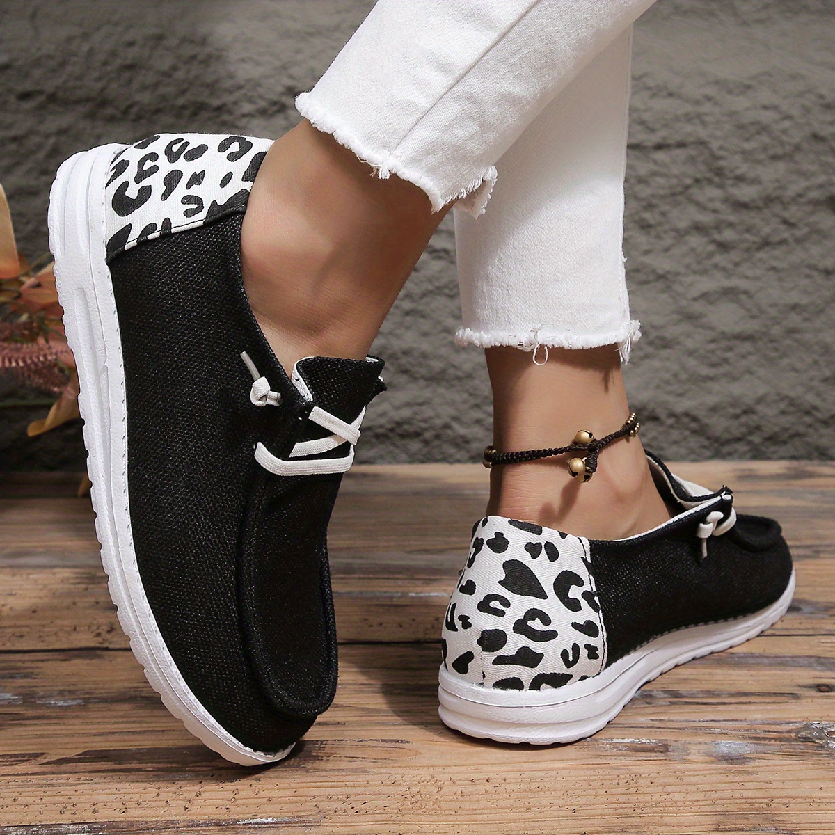 womens cow print decor shoes slip on lightweight flat canvas shoes versatile low top comfy shoes details 4